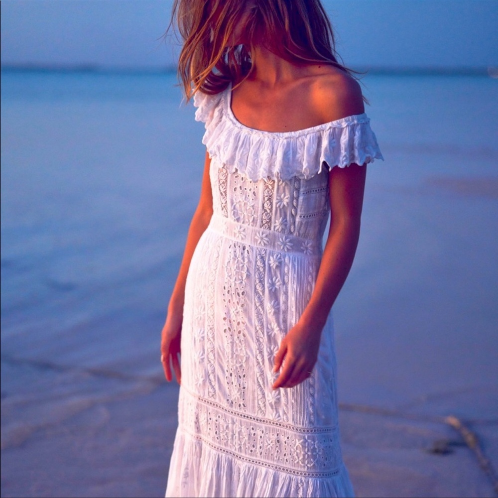 LOVESHACKFANCY - NIKO RUFFLED EYELET MAXI DRESS - SZ US 4